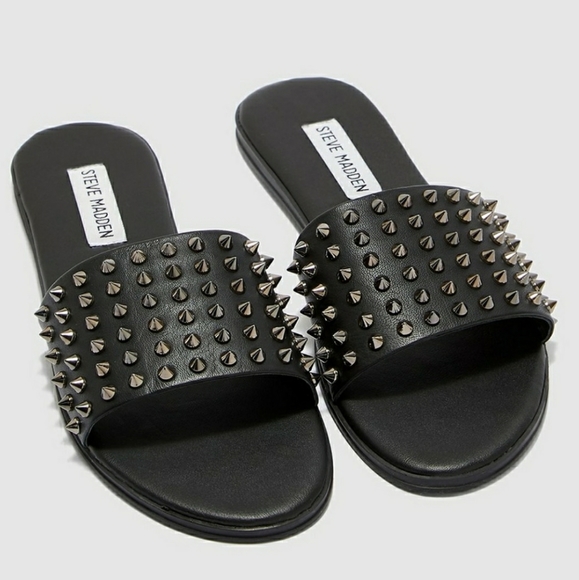 Steve Madden Farryn Leather Studded 